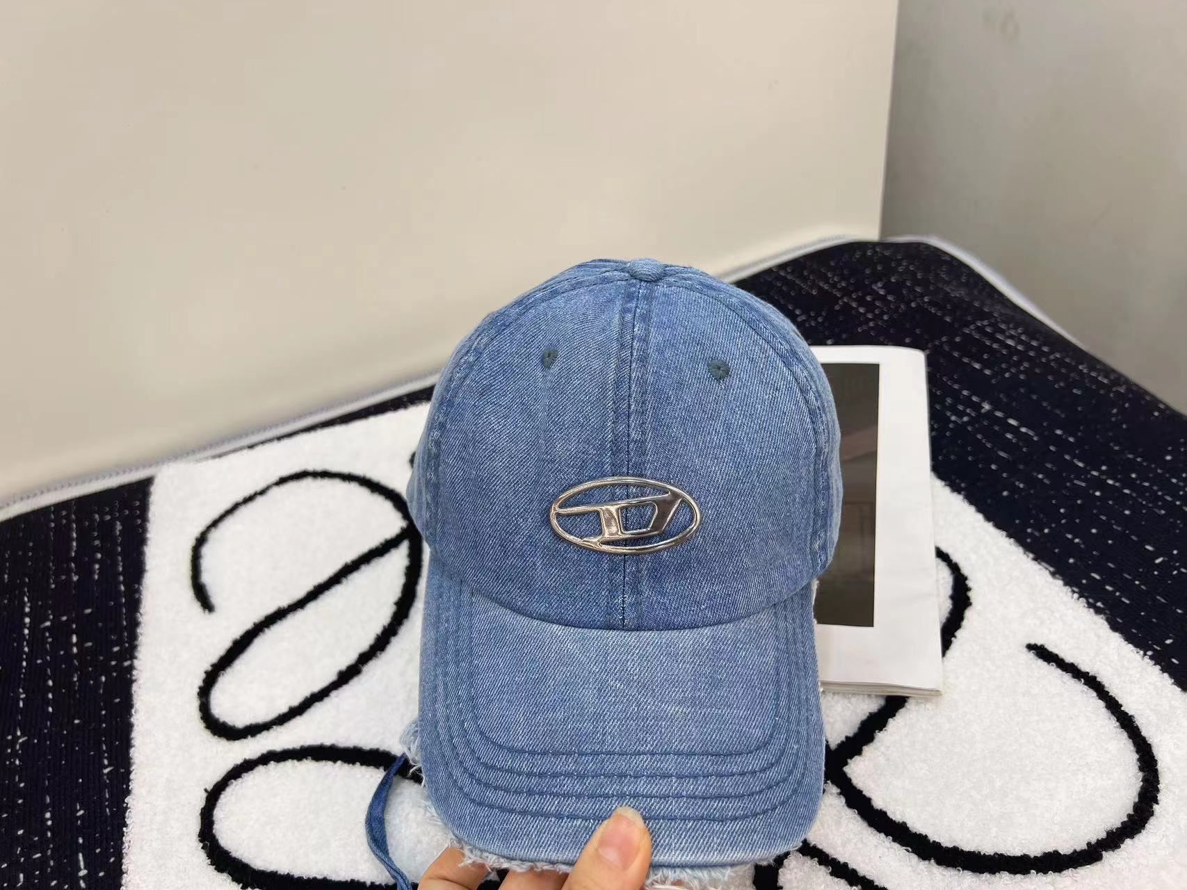 Christian Dior Caps